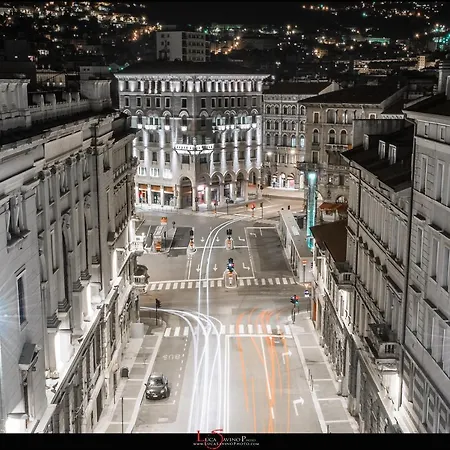 公寓 La Boutique Del Vento - Esclusivo In Pieno Centro 的里雅斯特